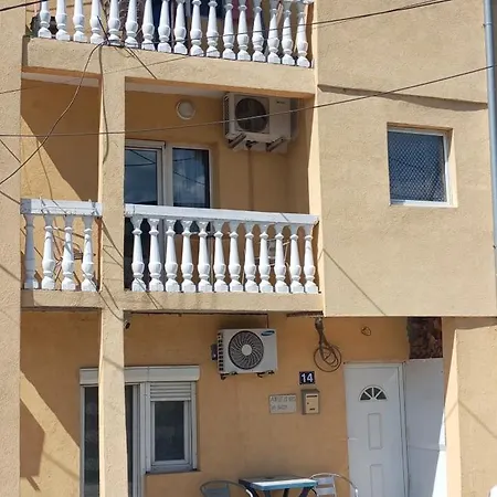 Airport Md 아파트